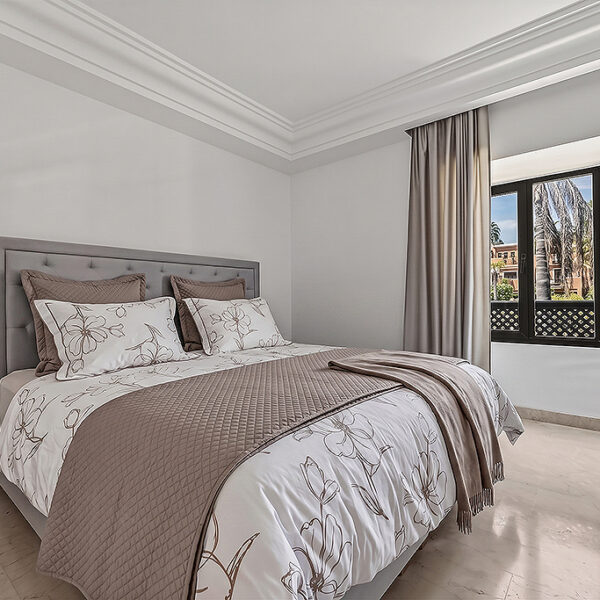 REAL ESTATE PORTFOLIO By EFEIGHT DOTCOM 156