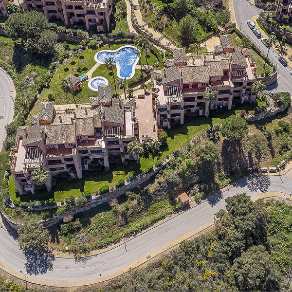REAL ESTATE PORTFOLIO By EFEIGHT DOTCOM 30