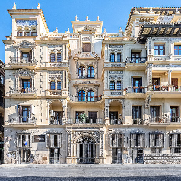 REAL ESTATE PORTFOLIO By EFEIGHT DOTCOM 50