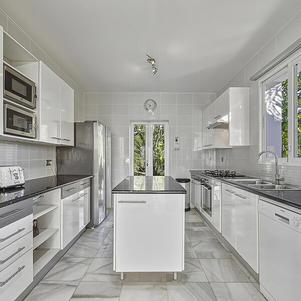 REAL ESTATE PORTFOLIO By EFEIGHT DOTCOM 55