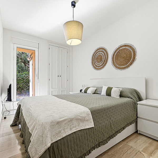 REAL ESTATE PORTFOLIO By EFEIGHT DOTCOM 57
