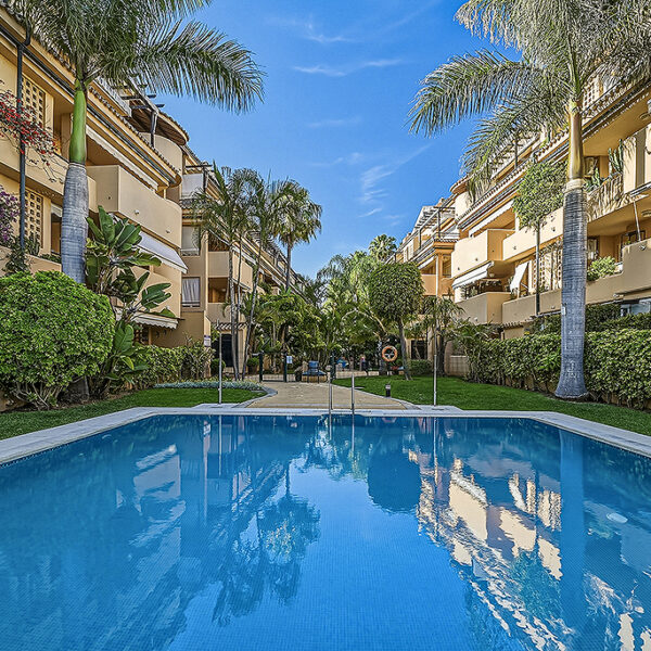 REAL ESTATE PORTFOLIO By EFEIGHT DOTCOM 60