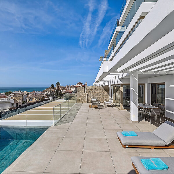 REAL ESTATE PORTFOLIO By EFEIGHT DOTCOM 68