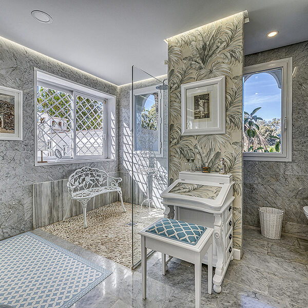 REAL ESTATE PORTFOLIO By EFEIGHT DOTCOM 8
